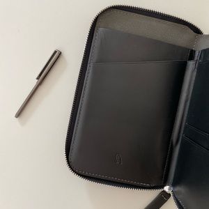 Bellroy Travel Folio w RFID Protection and Micropen (LIKE NEW)